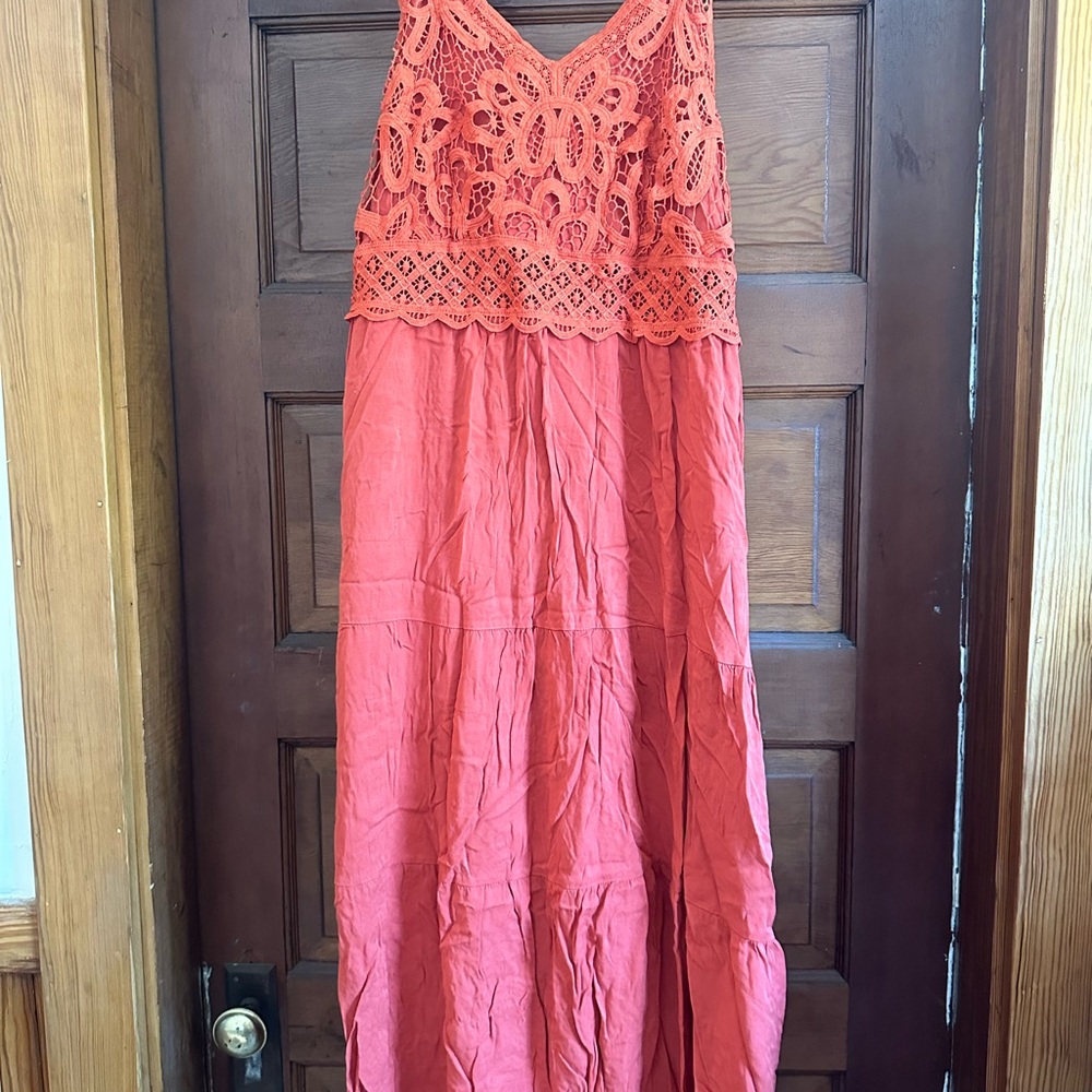 Chic Coral Lace Maxi Dress
